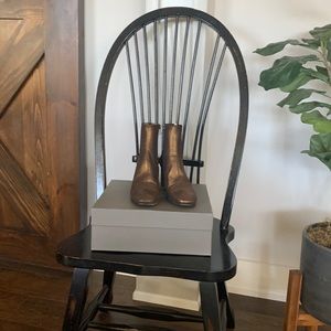 Women’s Coclico Laeve Boot / Bronze. Size 36/6